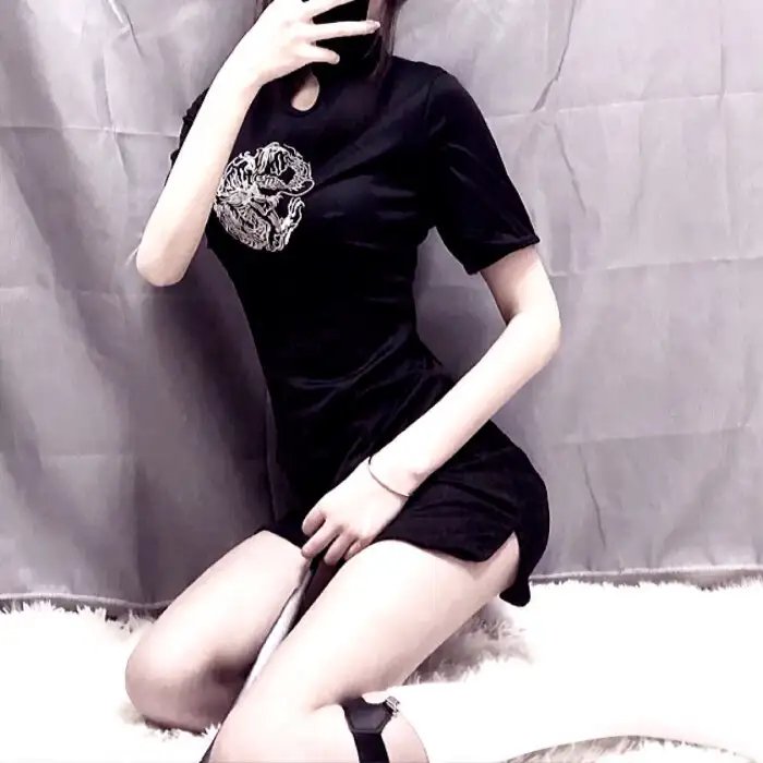 胡桃钳与奇幻四国