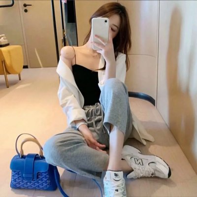 谁寄锦书来